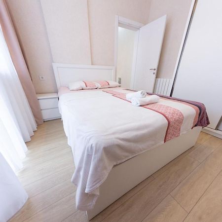 5 Apartment In One Boulding - Near Stadium Batum Dış mekan fotoğraf